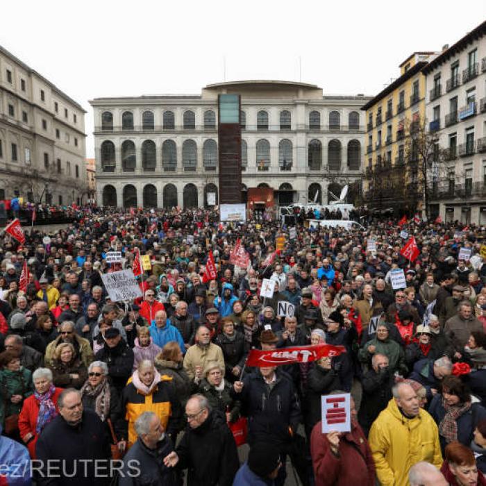 Spania. Zeci de mii de pensionari au ieșit în stradă împotriva guvernului Rajoy