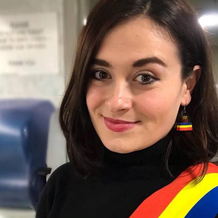 Iată cum reușește o moldoveancă din Anglia să se implice pentru România