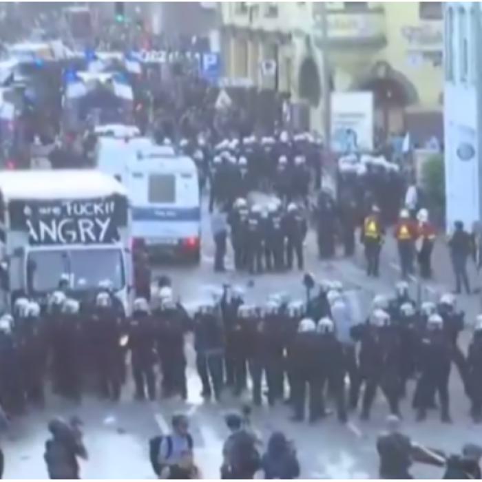 Proteste MASIVE în Germania. Zeci de mii de oameni în STRADĂ