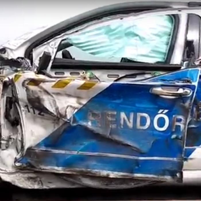 Ungaria: Sofer român accident grav cu masina de poliție: Oamenii legii, în stare critică. Video 