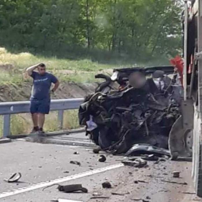 Avertisment pentru românii care vin în țară: "Nu vă riscați viețile. E o afacere pe spatele vostru"