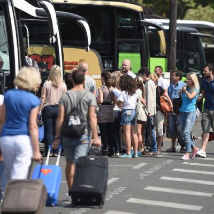 Microbuz cu români, sechestrat în Italia 