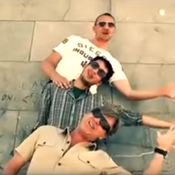 Trei români, virali după răspândirea unui clip pe rețelele sociale. VIDEO