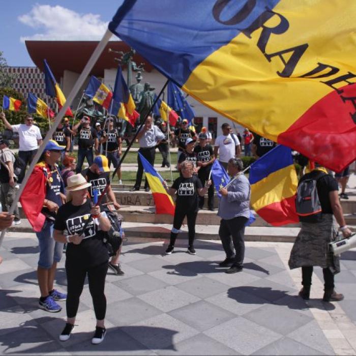 Protest 10 august. Românii s-au întors acasă. Mitingul Diasporei a început în Piaţa Victoriei. Live VIDEO