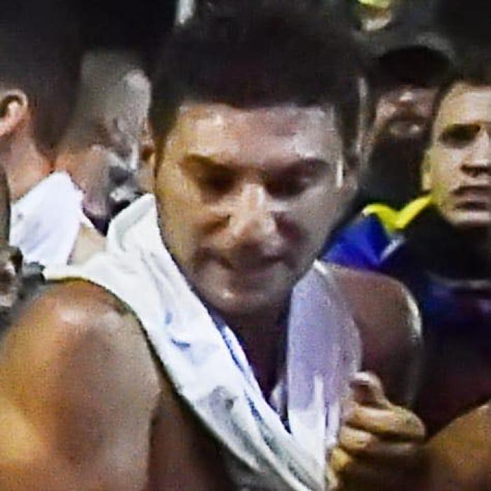 Poza cu huliganul care a furat arma. Cine îl recunoaște? Poliția, apel pentru români 