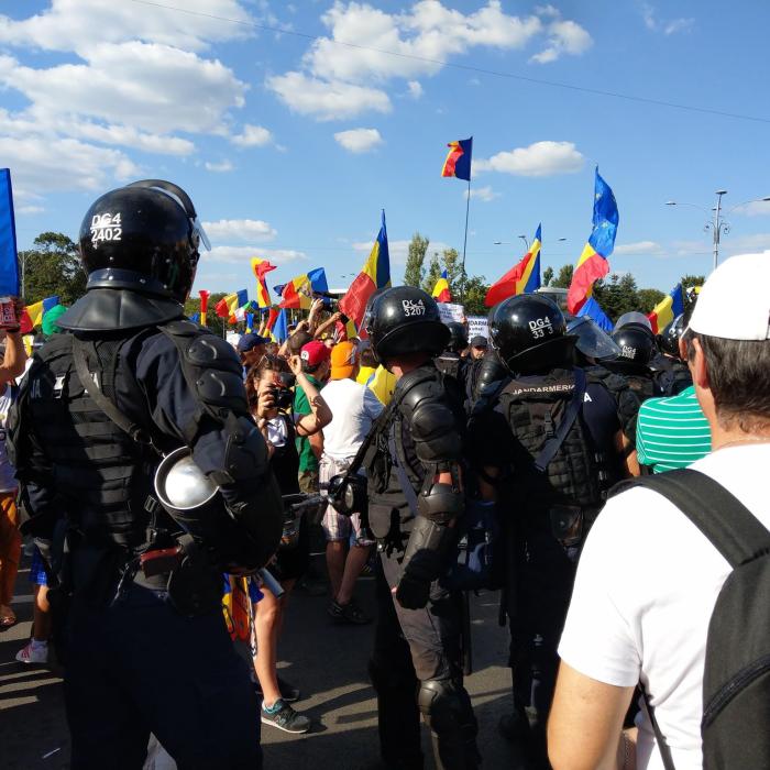 Mărturiile jurnalistilor români, agresați de jandarmi la protest 