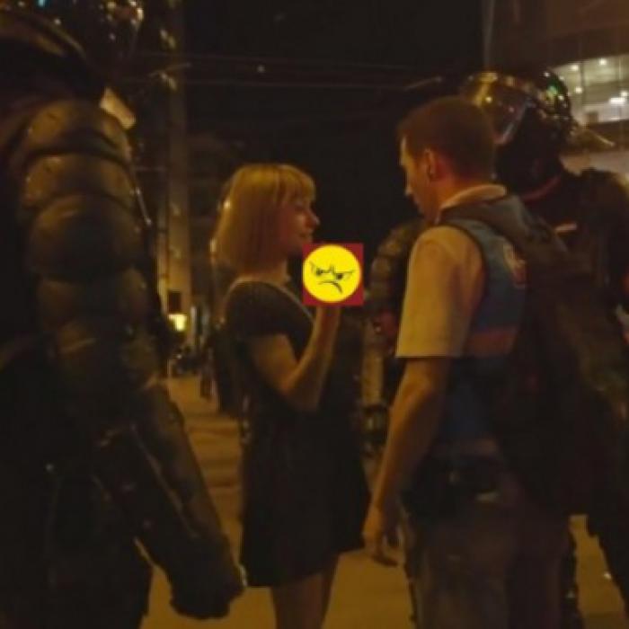 Cine este tânăra care a ÎNFRUNTAT jandarmii la PROTESTUL diasporei