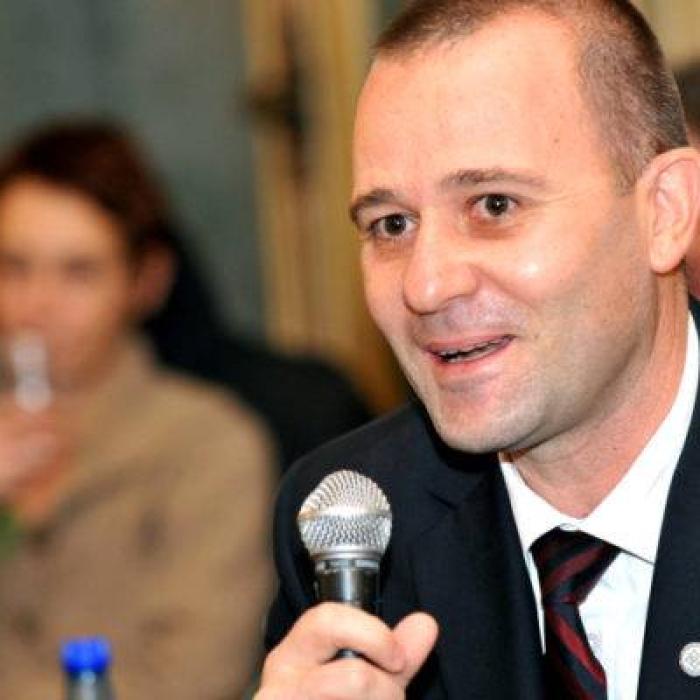 Dumitru Dumbravă a fost trecut în rezervă