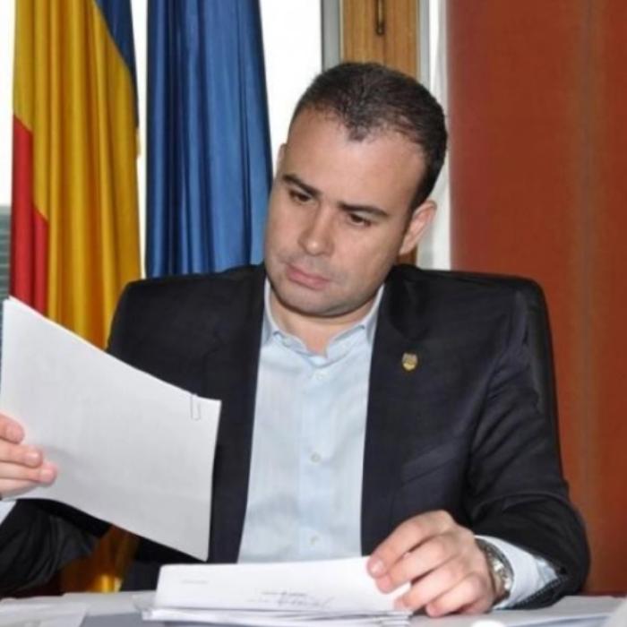 Ilegal. Darius Vâlcov a făcut publică fisa medicală a lui Sandy Matei 