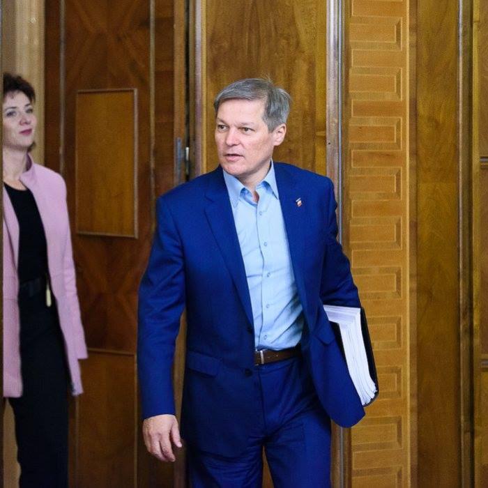 PSD, conflict. Cioloș: Să evite izolarea României în plan european