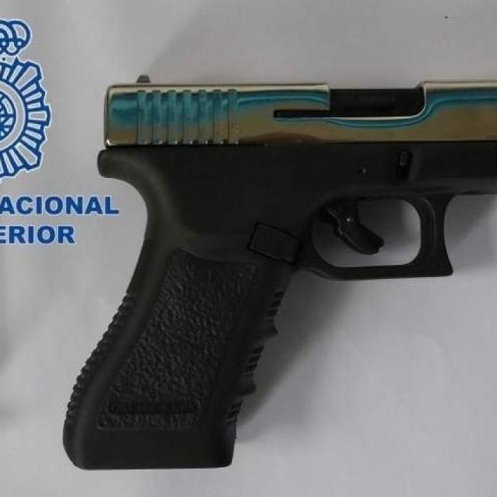 Spania: Pistolar român, reținut după ce a deschis focul în trafic