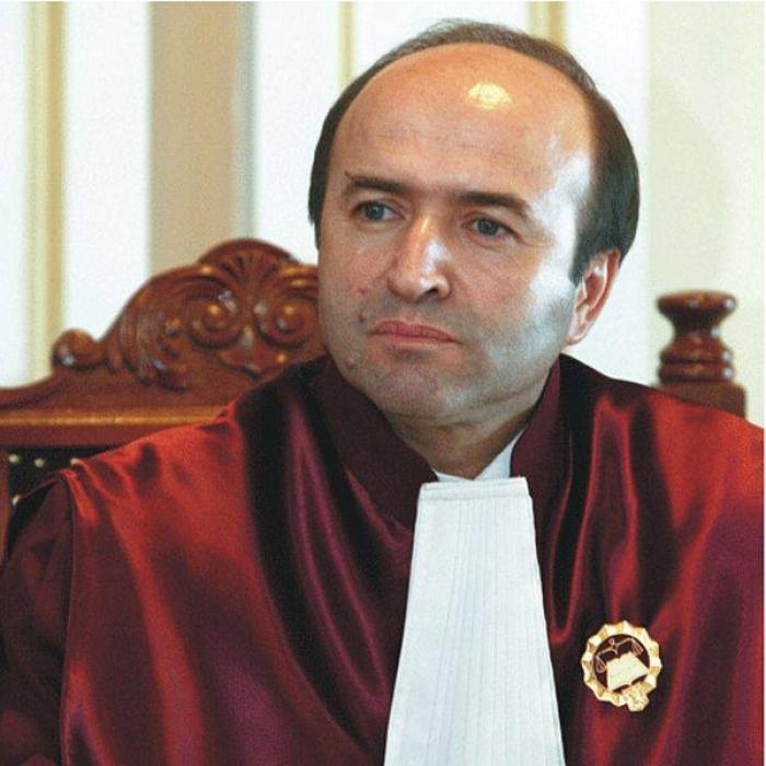 Toader recunoaște GRESEALA INCREDIBILĂ. "De vină e grefiera"