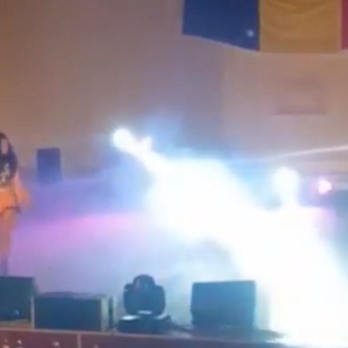 O artistă româncă a murit pe scenă, în timpul concertului 