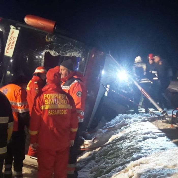 Autocar cu muncitori care se întorceau din VESTUL Europei acasă, ACCIDENT MORTAL. FOTO+VIDEO