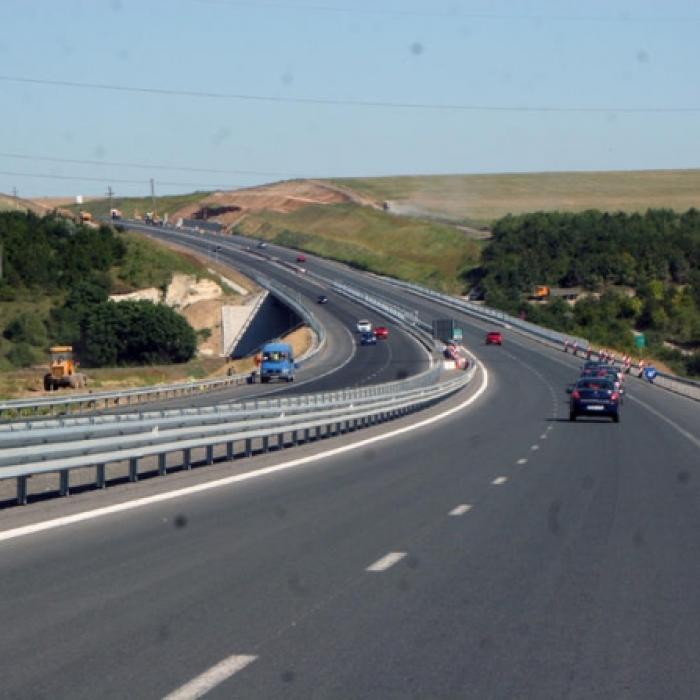Rectificare bugetară cu cântec: Guvernul TAIE bani de la Transporturi