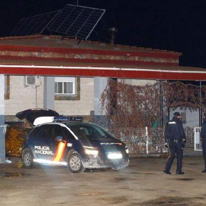 Spania. Româncă, executată în stil MAFIOT în fața casei sale 