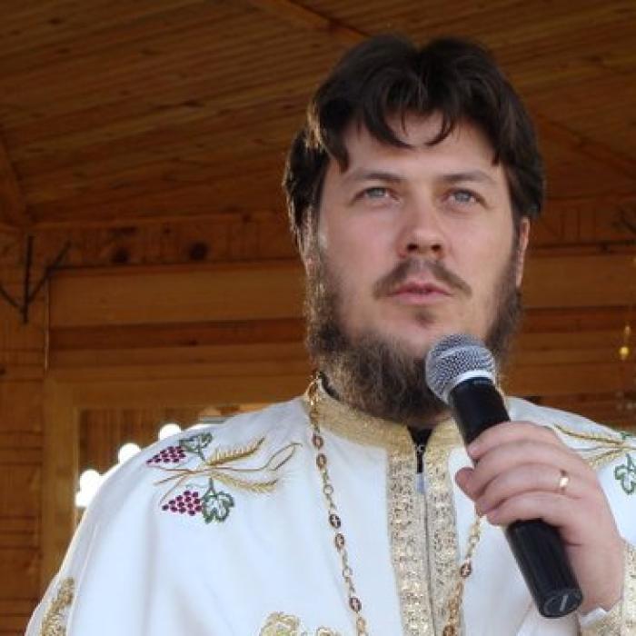 Mașinile preoților. Preotul Eugen Tănăsescu: Sunteți invidioși că...