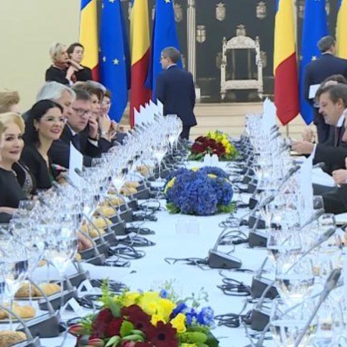 Ceremonie Cotroceni. Dăncilă s-a răzgândit. Răspuns neașteptat pentru Iohannis 
