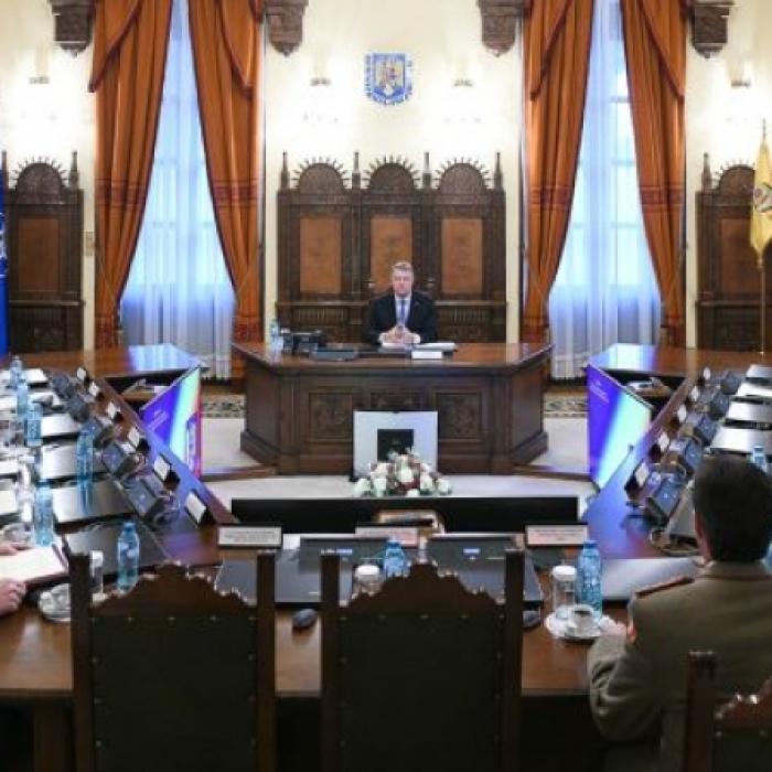 Klaus Iohannis şi Viorica Dăncilă, faţă în faţă la CSAT