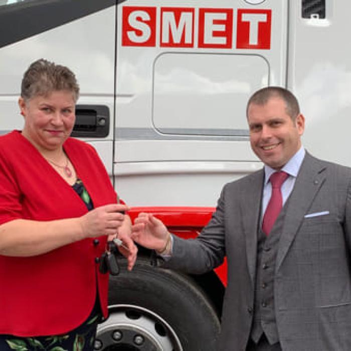 Italia. Din România până la Salermo. O ROMÂNCĂ, prima FEMEIE ȘOFER de camion la o firmă de transport