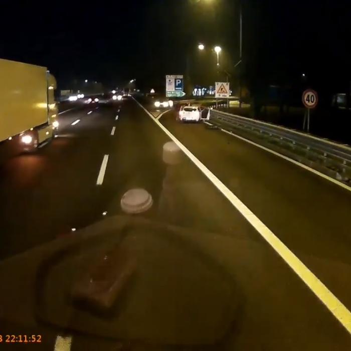 Germania: Două persoane au murit, 19 GRAV RĂNITE în ACCIDENT pe autostradă 