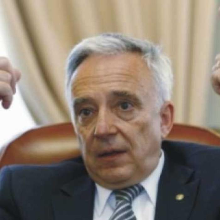Isărescu, ATAC devastator la PSD: Nu vii cu o BOMBĂ de-asta 