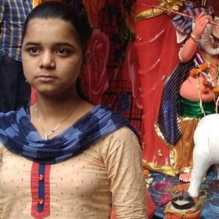 Caz ORIBIL. Tânără de 16 ani, VIOLATĂ, DECAPITATĂ și băgată în ACID