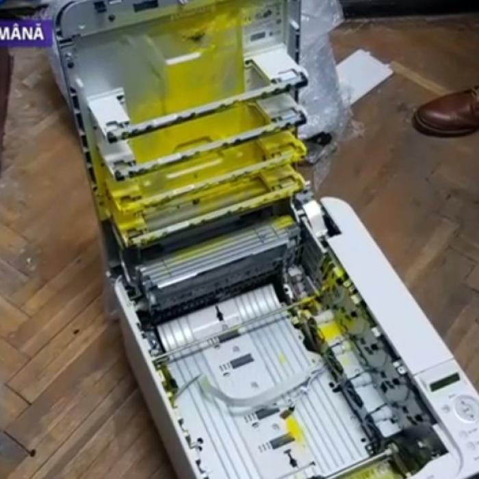 SUPRIZĂ de PROPORȚII într-o imprimantă trimisă din Spania. Ce conținea