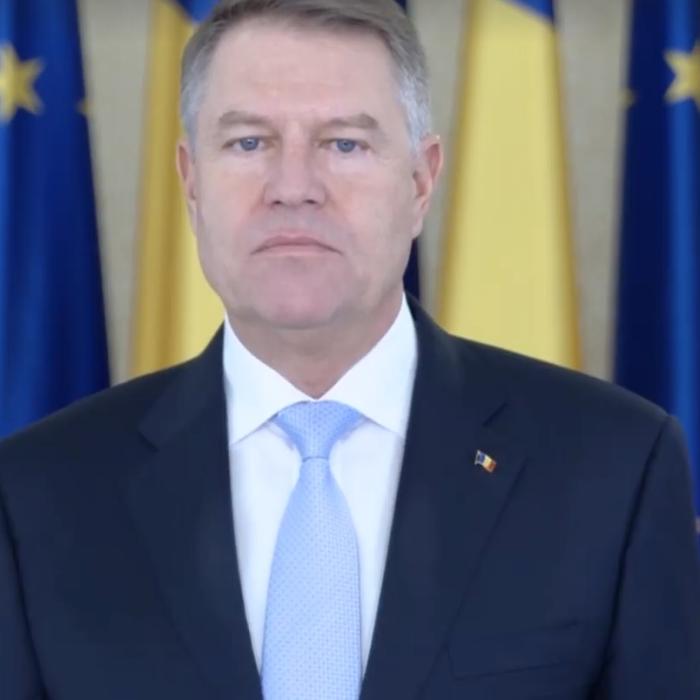 Iohannis, ținta unor noi IRONII din partea PSD: "Este weekend, iar la munte încă e zăpadă"