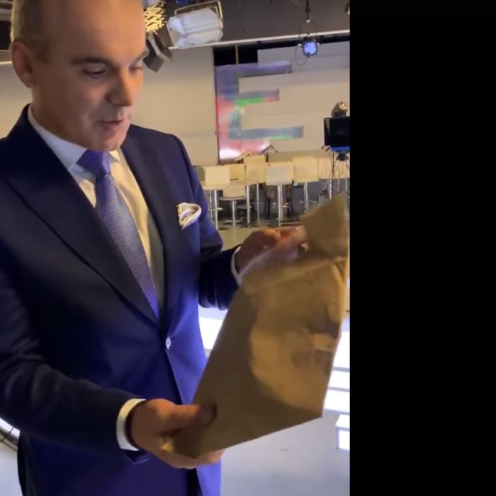 Rareș Bogdan, despre CINE îl PROTEJEAZĂ pe Vâlcov