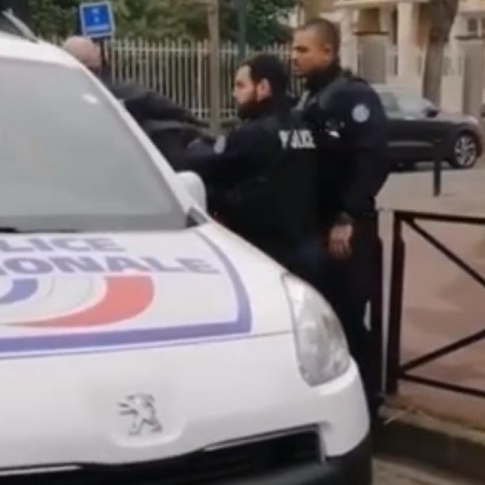 Franța. Șofer ROMÂN la o firmă de construcții, EROUL zilei în Paris
