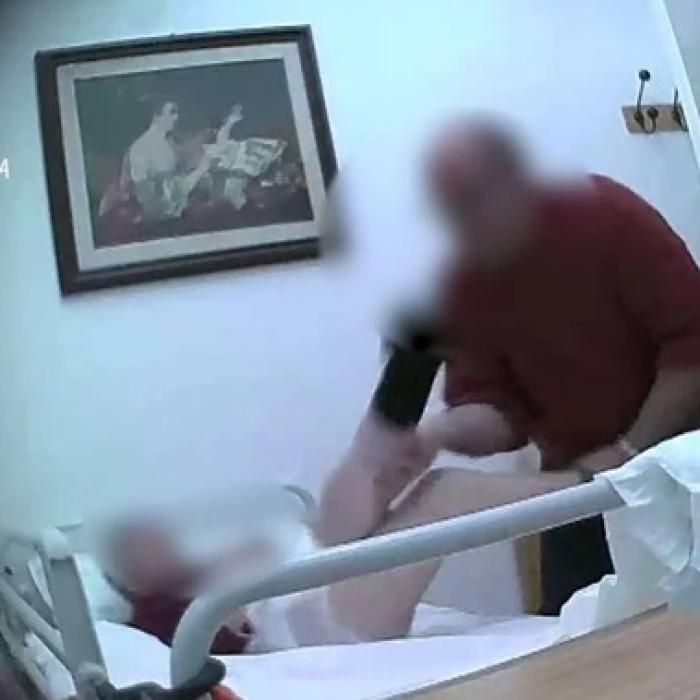Italia. ROMÂNCĂ, arestată după ce a MALTRATAT și UMILIT bătrânii dintr-un azil. IMAGINI ȘOCANTE (VIDEO)