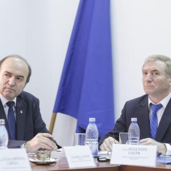 Reacție DURĂ după anunțul lui Toader despre noul procuror general: „Încearcă să-și găsească un lacheu” 
