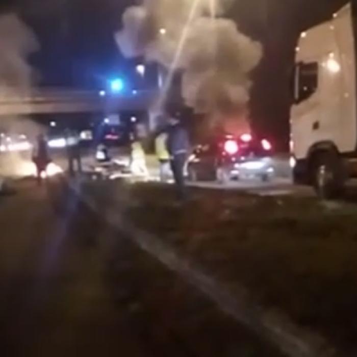Franța. ROMÂNI prinși într-un PROTEST al Vestelor Galbene