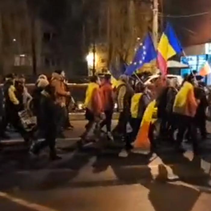 Protest 24 februarie. Oamenii au ieșit în stradă în TOATĂ ȚARA