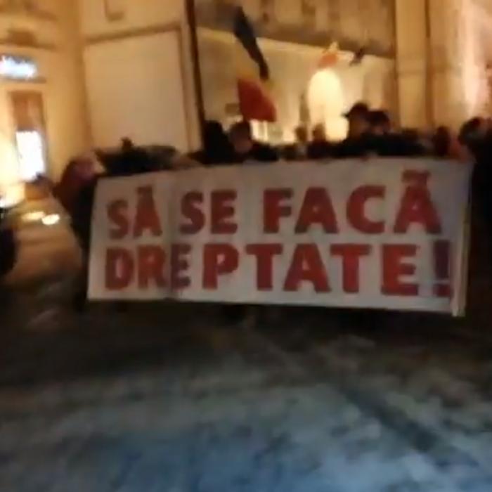 PROTEST 24 februarie. Oamenii au ieșit în STRADĂ și la Sibiu. VIDEO