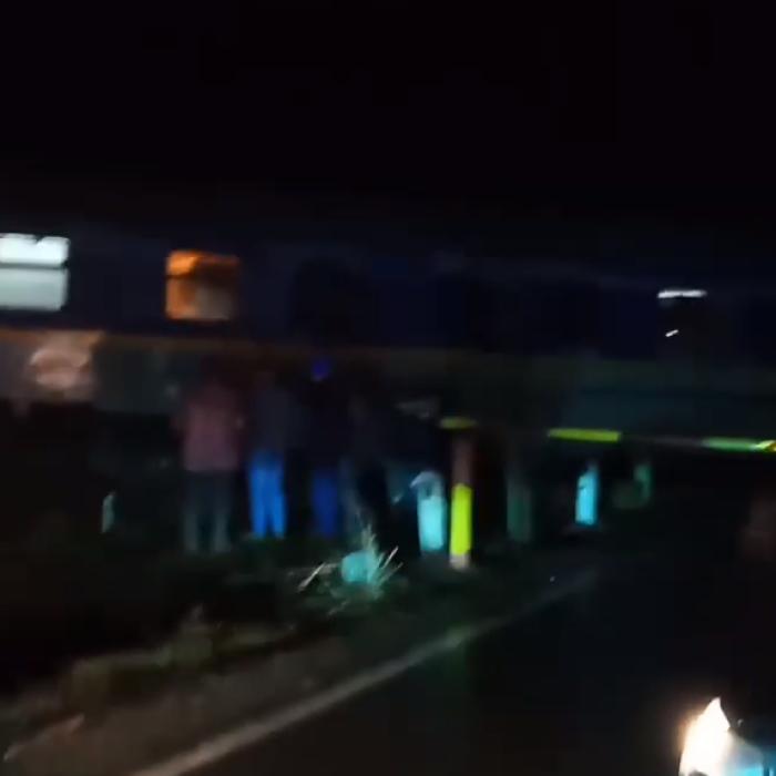 VIDEO. Alertă! Tren DERAIAT în Bistrița
