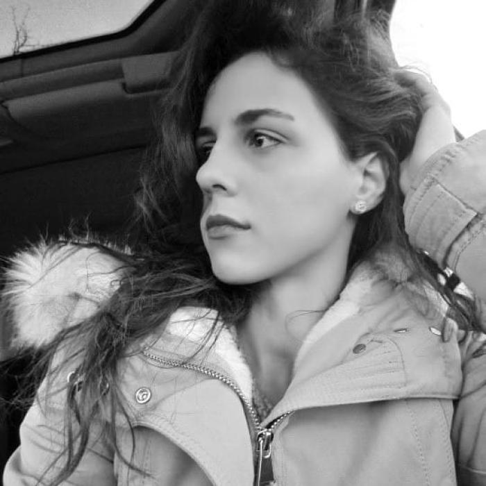 Tragedie în Italia. Româncă de 25 ani, BĂTUTĂ și ARSĂ de vie de prietena ei