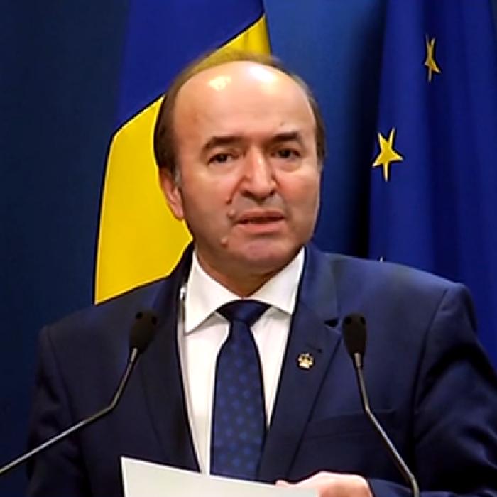 ULTIMĂ ORĂ. Tudorel Toader şi-a luat CONCEDIU după moţiune