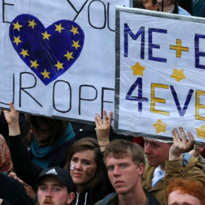 UPDATE. PROTEST MASIV în Marea Britanie. Britanicii ies în STRADĂ pentru a cere un nou referendum pe Brexit