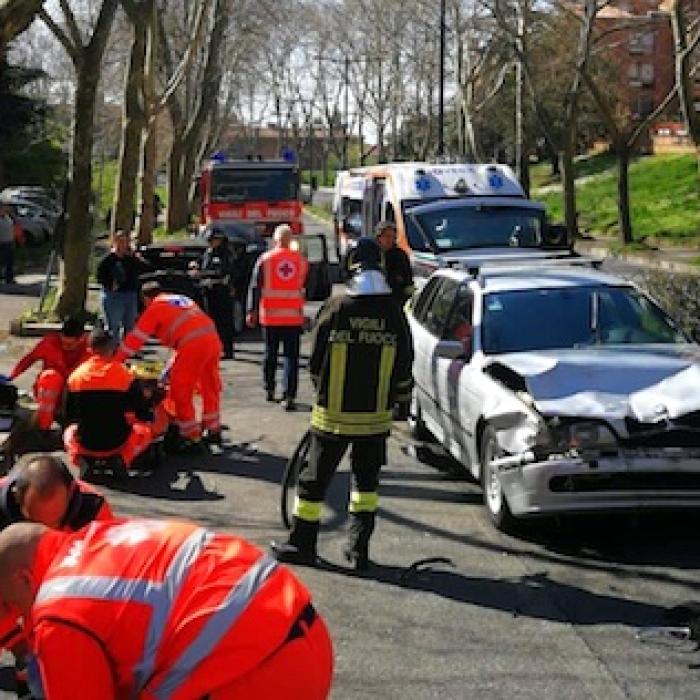 Italia. ACCIDENT GRAV în care protagoniștii sunt doi șoferi ROMÂNI 