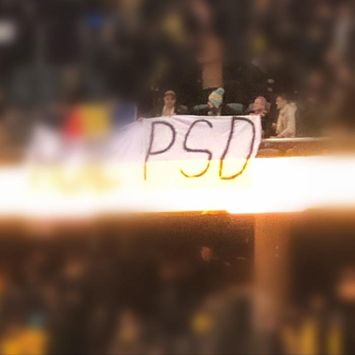JANDARMERIA: INTERZICEREA bannerelor anti-PSD la meciul Suedia-România NU a fost luată de INSTITUȚIE