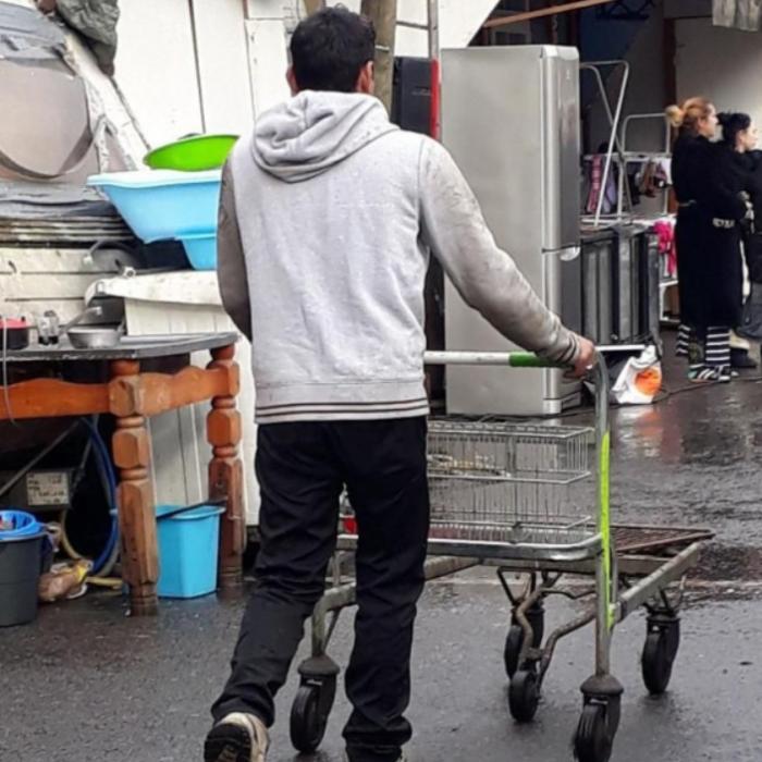 Franța. ATACURI RASISTE asupra ROMÂNILOR: „FURĂ COPII pentru ORGANE. Vă vom UCIDE” (VIDEO)