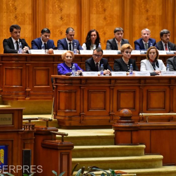 Iohannis dă de PĂMÂNT cu PSD, în Parlament: "Guvernarea PSD, sinonimă cu INCAPACITATEA şi diletantismul"
