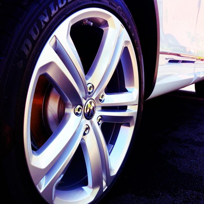 Volkswagen OCOLEȘTE România. Nemții vor CONSTRUI fabrica de 1 MILIARD de euro la vecini