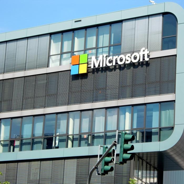 Alertă la Microsoft. E-mailuri expuse în urma unei breşe de securitate