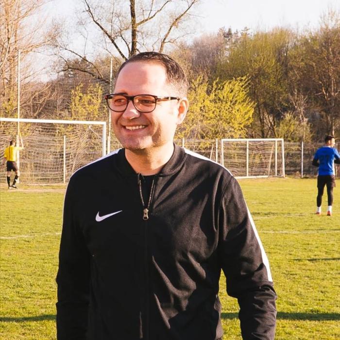 Studenţii cer demisia ministrului Tineretului şi Sportului