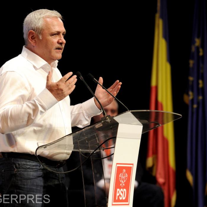 Dragnea, mesaj în miez de noapte, după ce a fugit de protestatari