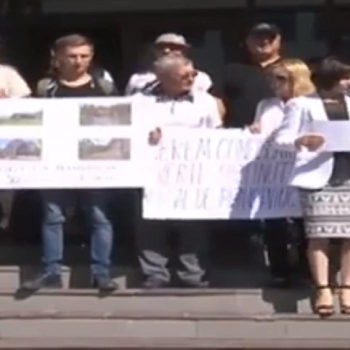 Republica Moldova. Şapte profesori turci, expulzaţi. "E o ruşine. I-au dat pe mâna unui regim autoritar"