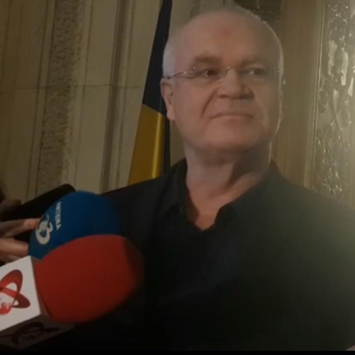 Nicolicea îl ATACĂ pe Klaus Iohannis